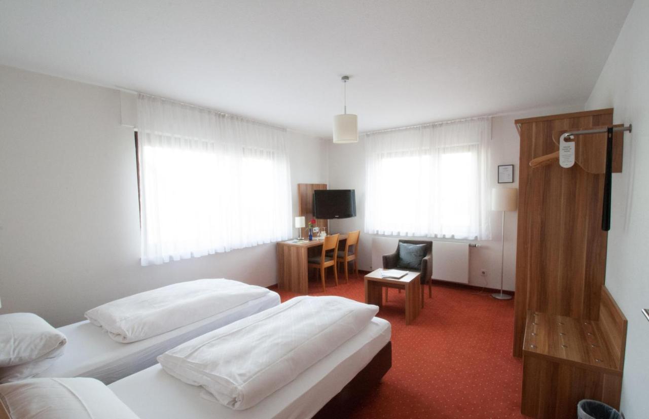 Hotel Krone Straßdorf Schwäbisch Gmünd Exterior foto